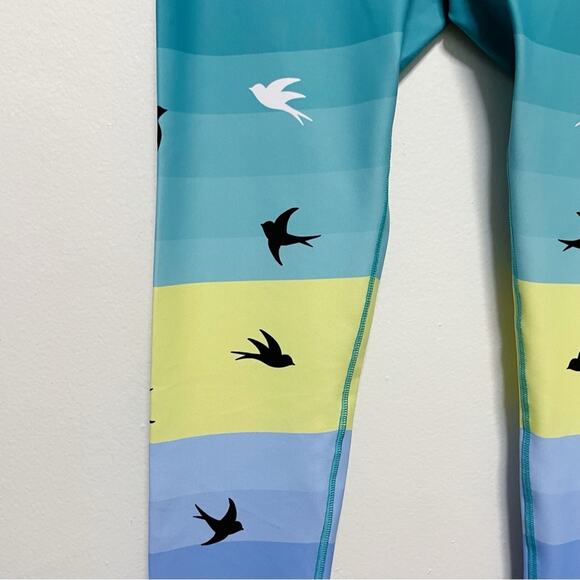 Noli Blue/Teal/Yellow Ombre Bird Leggings - Picture 3 of 8